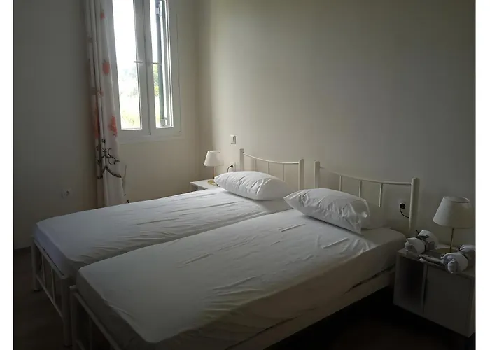 Апартаменты The White House In Mesoggi Vragkaniotika