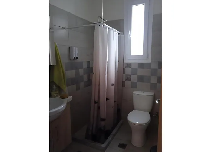 The White House In Mesoggi * Vragkaniotika